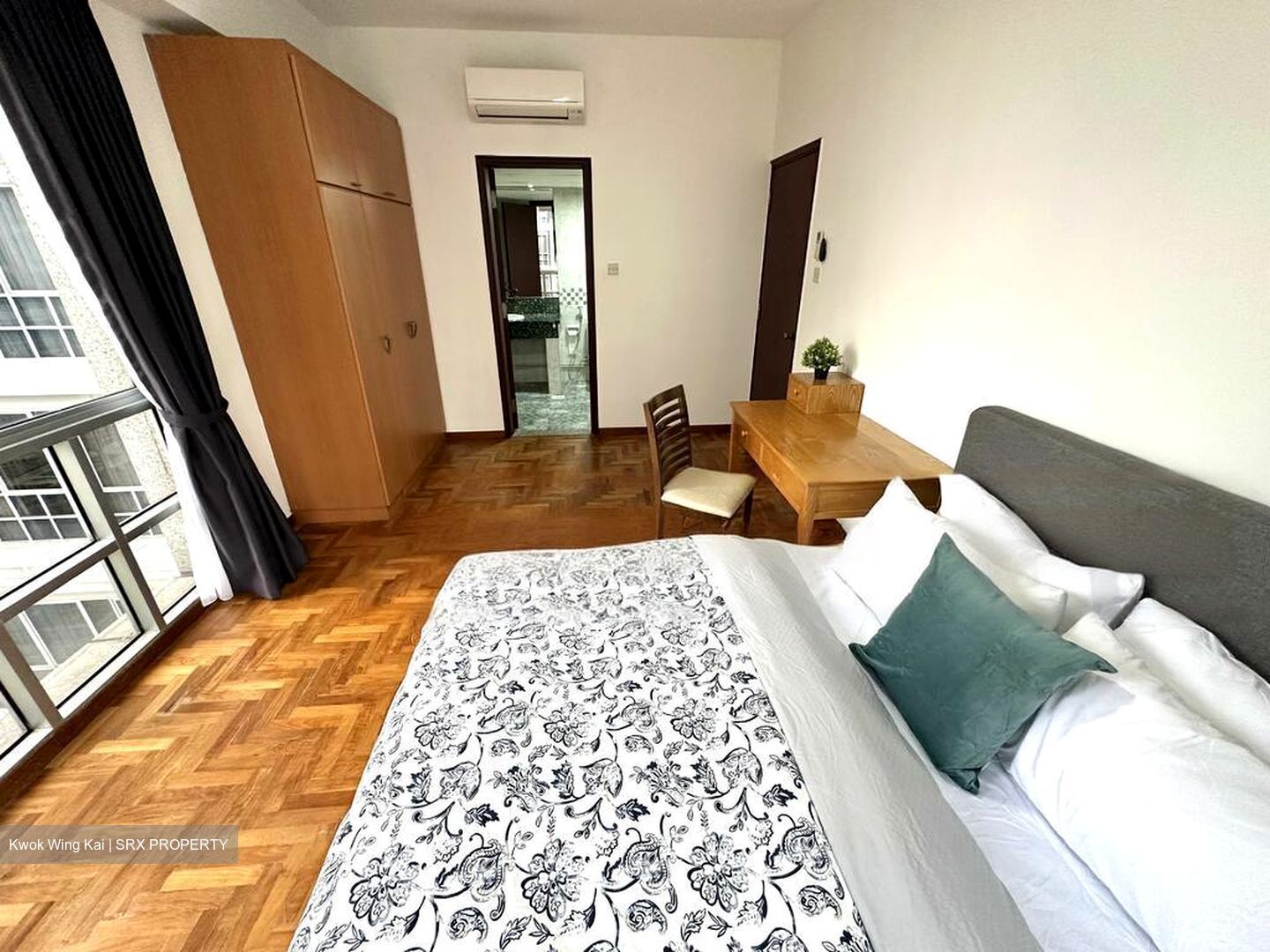 UE Square (D9), Apartment #558579511